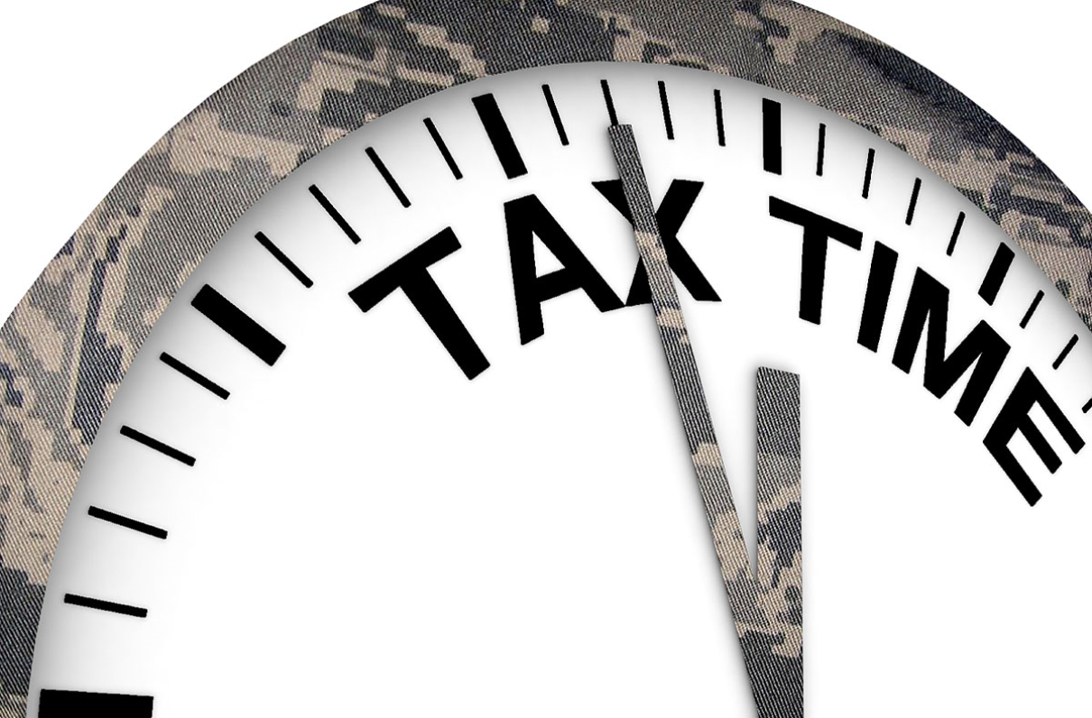 Why Hire a CPA, EA, or Attorney to Work on My Taxes?