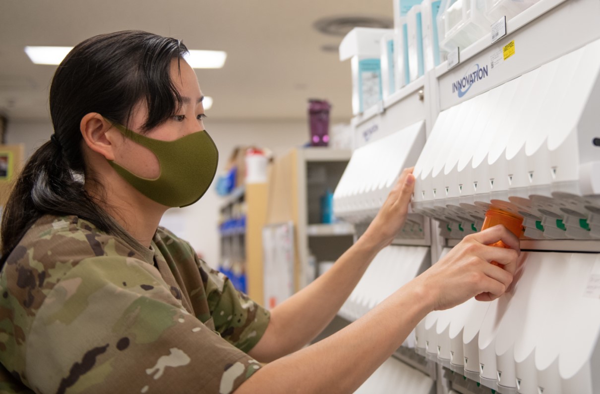 MOAA’s TRICARE Pharmacy Work Tackles Tier 4 Coverage, Out-of-Stock Concerns